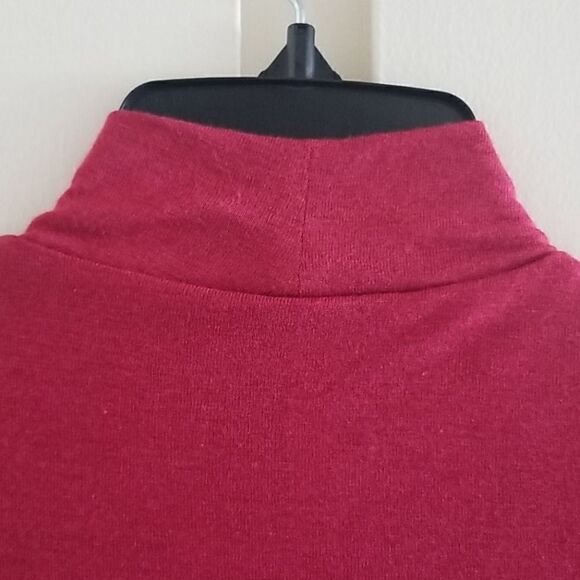 BR Mock Turtleneck, Elbow Length Slv, Burgundy - Picture 4 of 4